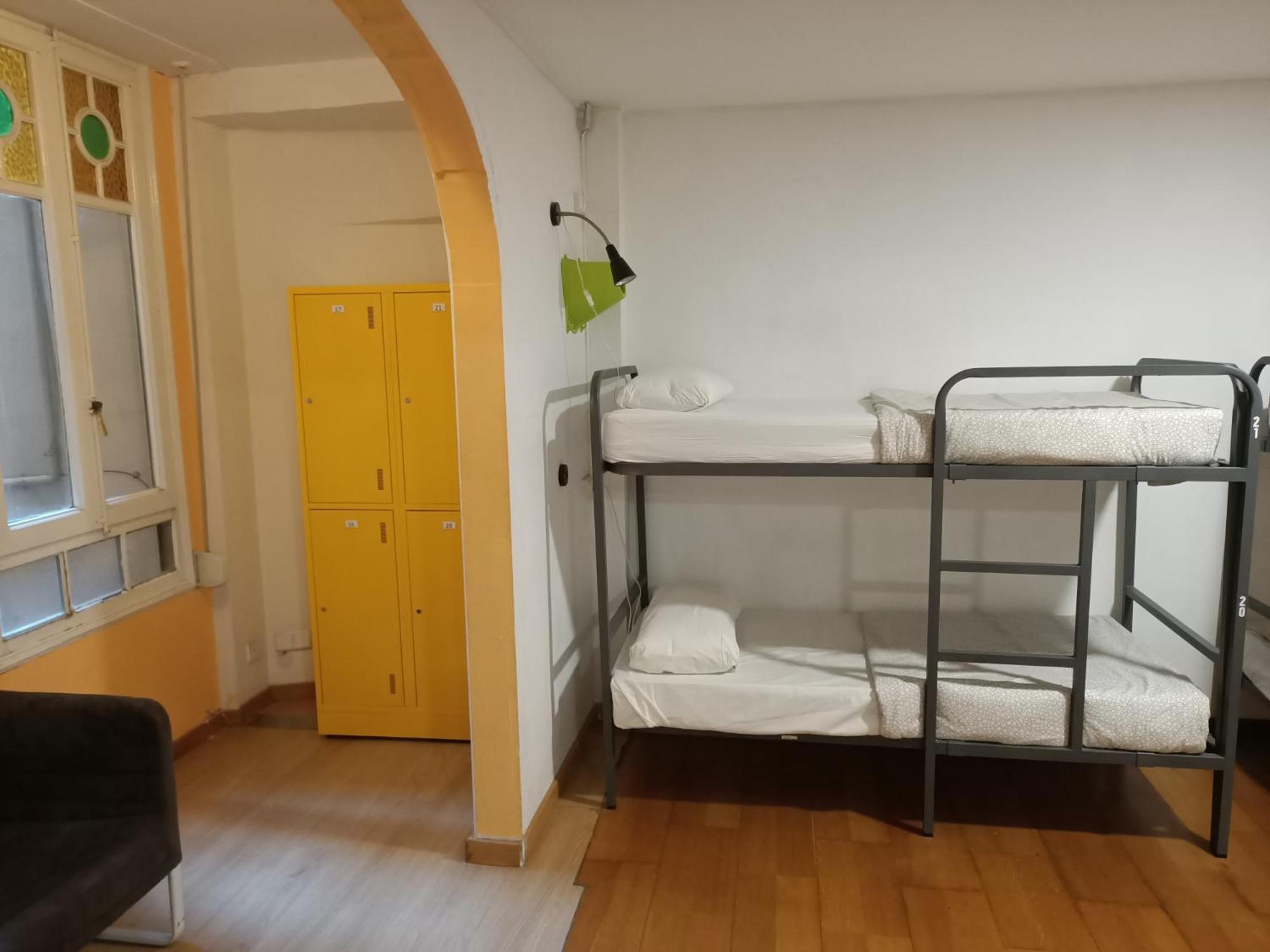 Diagonal House Hostel Barcelona Bilik gambar